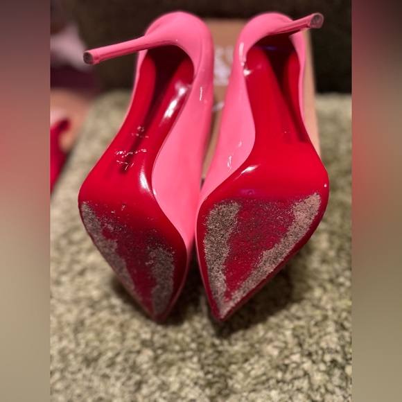 Christian Louboutin Pink Scalloped Heels - Picture 6 of 8
